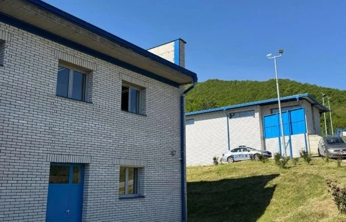 Rizvanolli njofton se KRU Mitrovica ka marrë nën kontroll fabrikën e ujit në Zubin-Potok