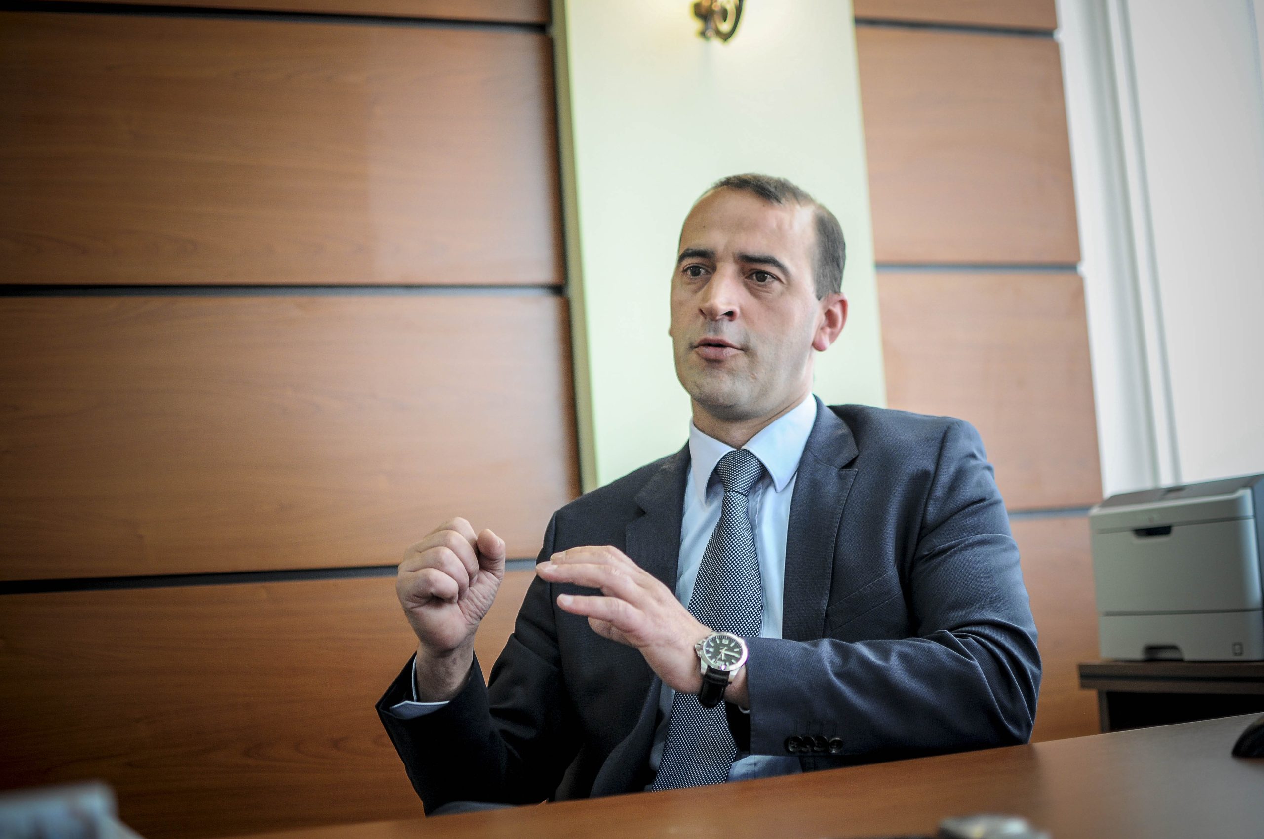 Haradinaj pas dështimit të seancës: Deputetët e VV-së janë kapur peng nga Kurti