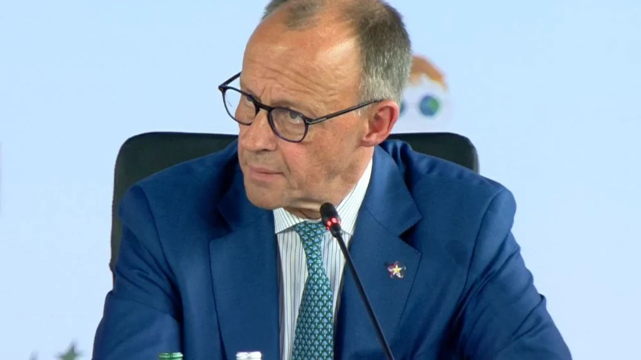 Kancelari gjerman: Të vazhdojmë t’i japim mbështetje të fortë ushtarake Ukrainës