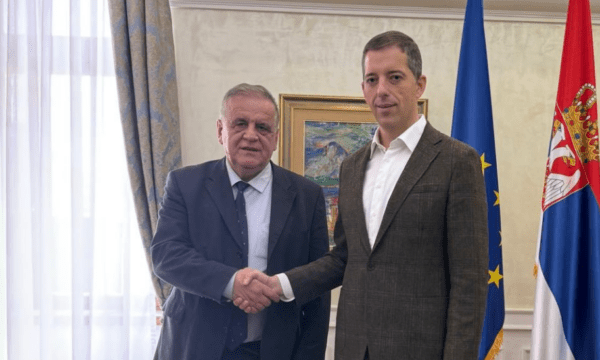 Spahiu takimin me Gjuriqin e krahason me luftën e Adem Jasharit