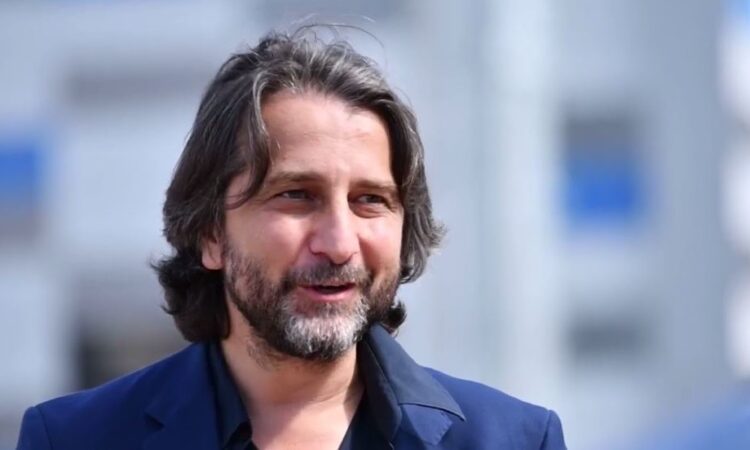“Po e bëjmë një robot në Prishtinë që ndërton deri në 1000 tulla në ditë, mos i tregoni Ministrisë së Kulturës”