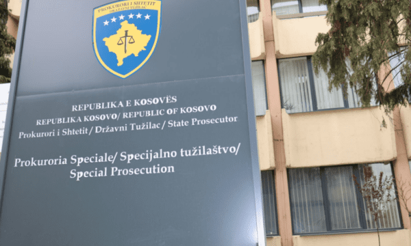 Sulmet nga pushteti për rastin e Pecit, reagon Shoqata e Prokurorëve