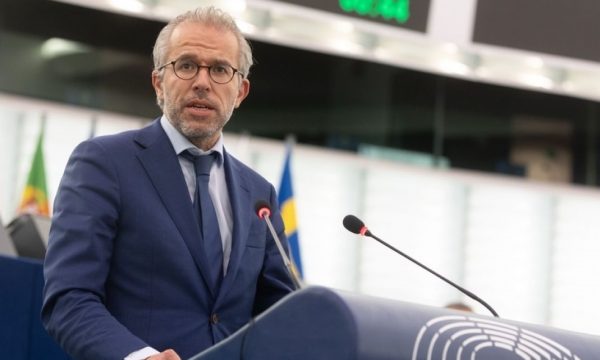 Vizita e Vuçiqit në Moskë, Reuten i pakënaqur me përgjigjen e Kallas
