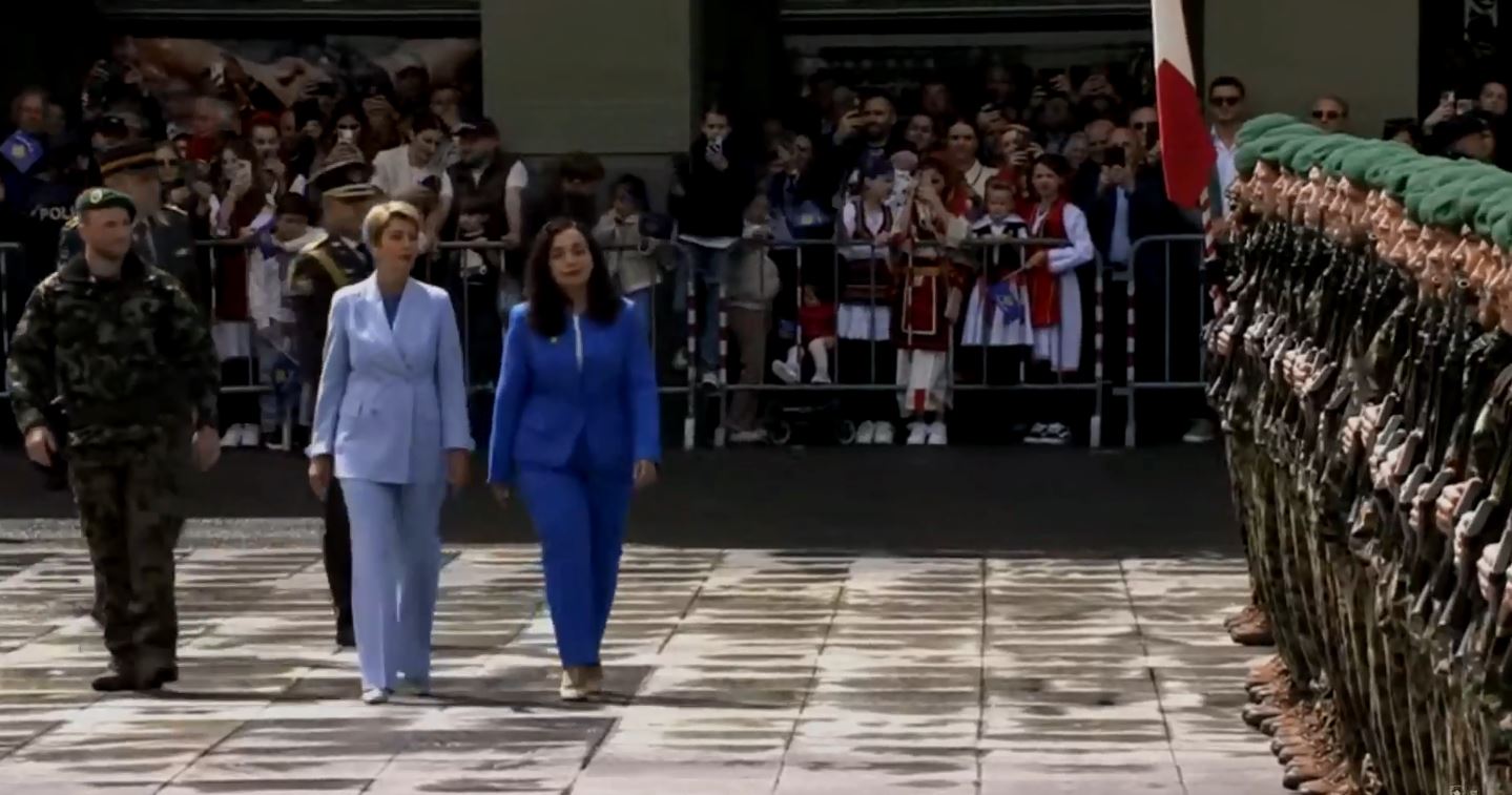 Osmani pritet me ceremoni shtetërore nga Keller-Sutte, numër i madh i kosovarëve dalin në Bern