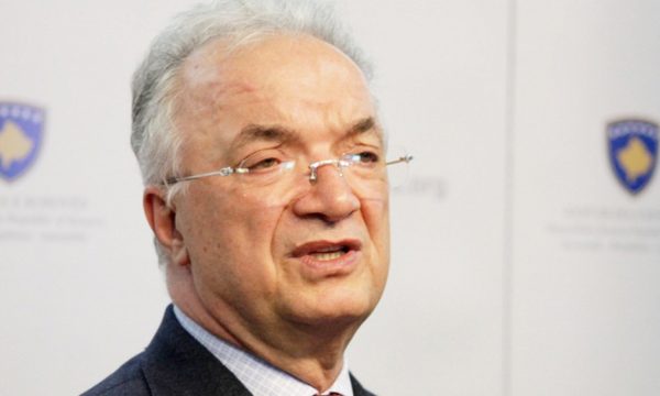 Haliti: Evropa po përgatitet për luftë, ne po “flladitemi” me betejën së kush do të bëhet kryeministër i Kosovës