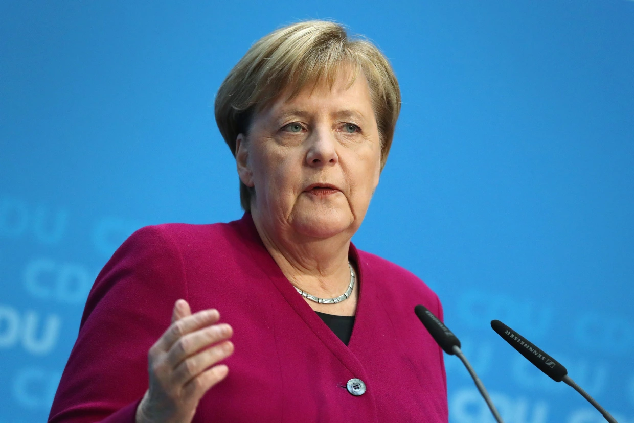 Merkel: Izraeli ka të drejtë të mbrohet, por disa veprime ngrenë pikëpyetje ligjore