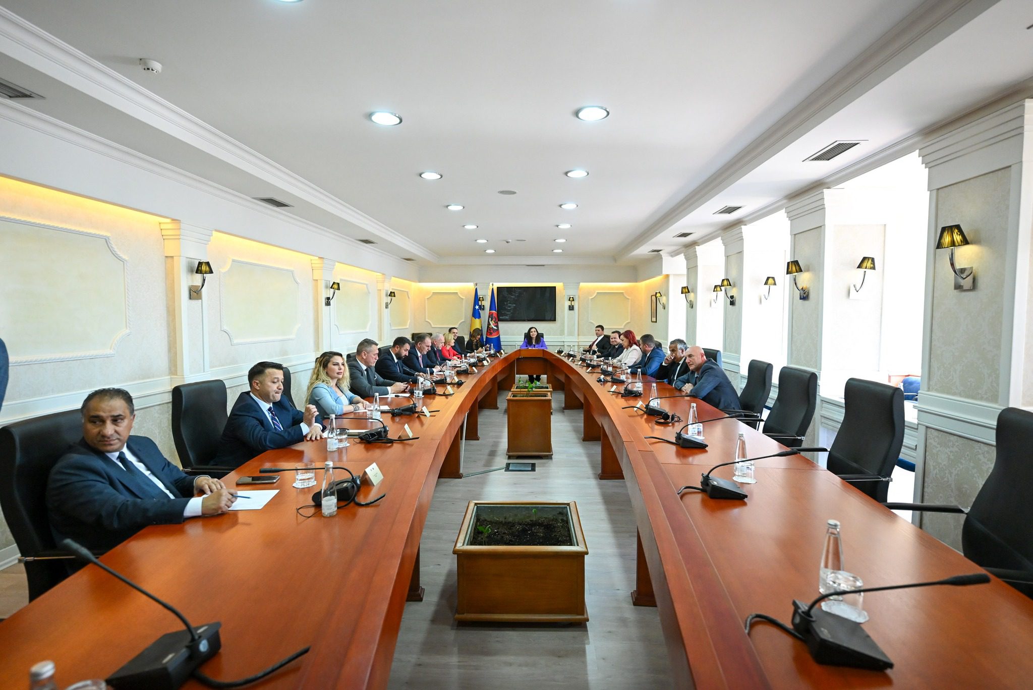 Osmani përfundon konsultimet me partitë politike, kur do të caktohet data e zgjedhjeve lokale?
