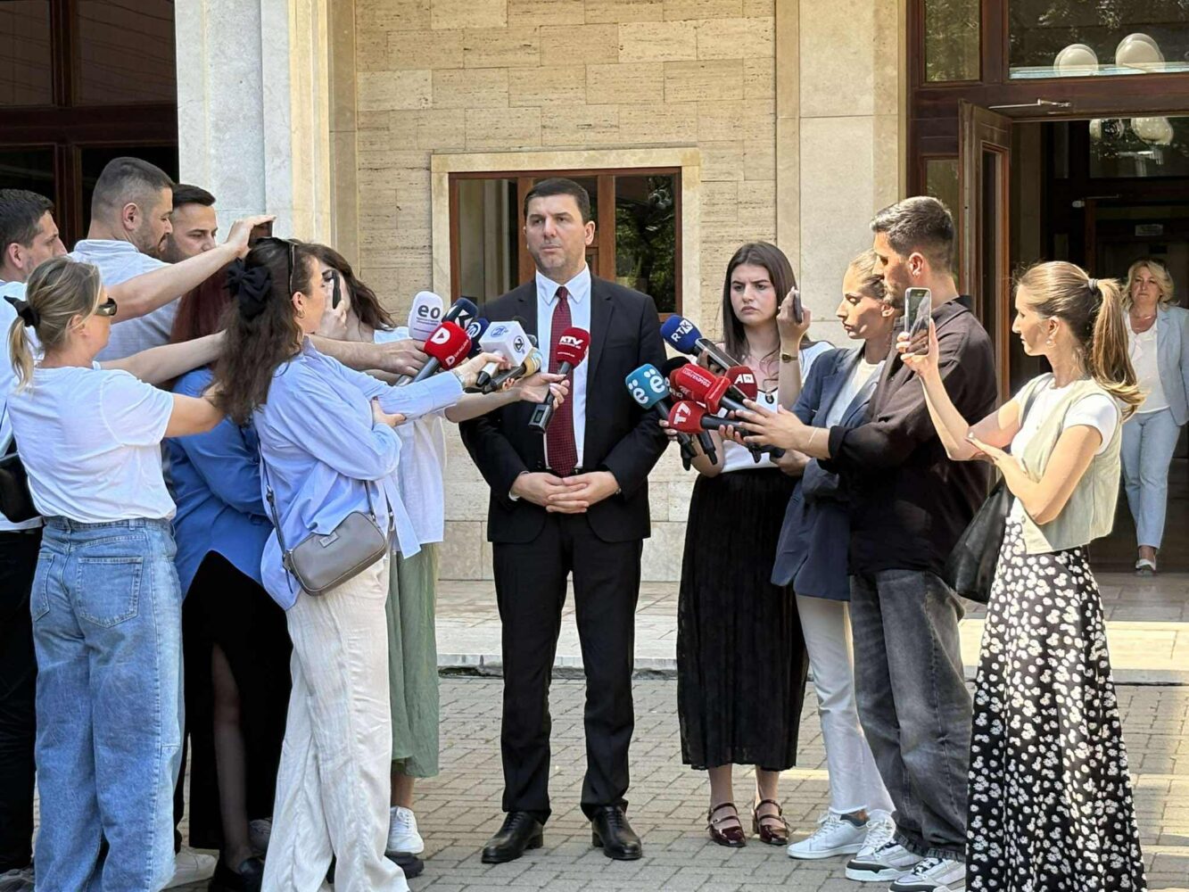 Krasniqi i PDK-së kundër mbajtjes së zgjedhjeve të jashtëzakonshme nacionale në një datë me ato lokale