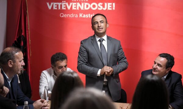 VV në Obiliq zyrtarizon deputetin Halil Thaçi si kandidat për kryetar