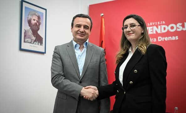 VV zyrtarizon Egzona Tërdevcin kandidate për kryetare të Drenasit