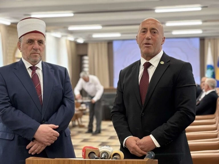 Haradinaj: Uroj të na i hapë rrugët Zoti, populli ynë e meriton zhvillimin