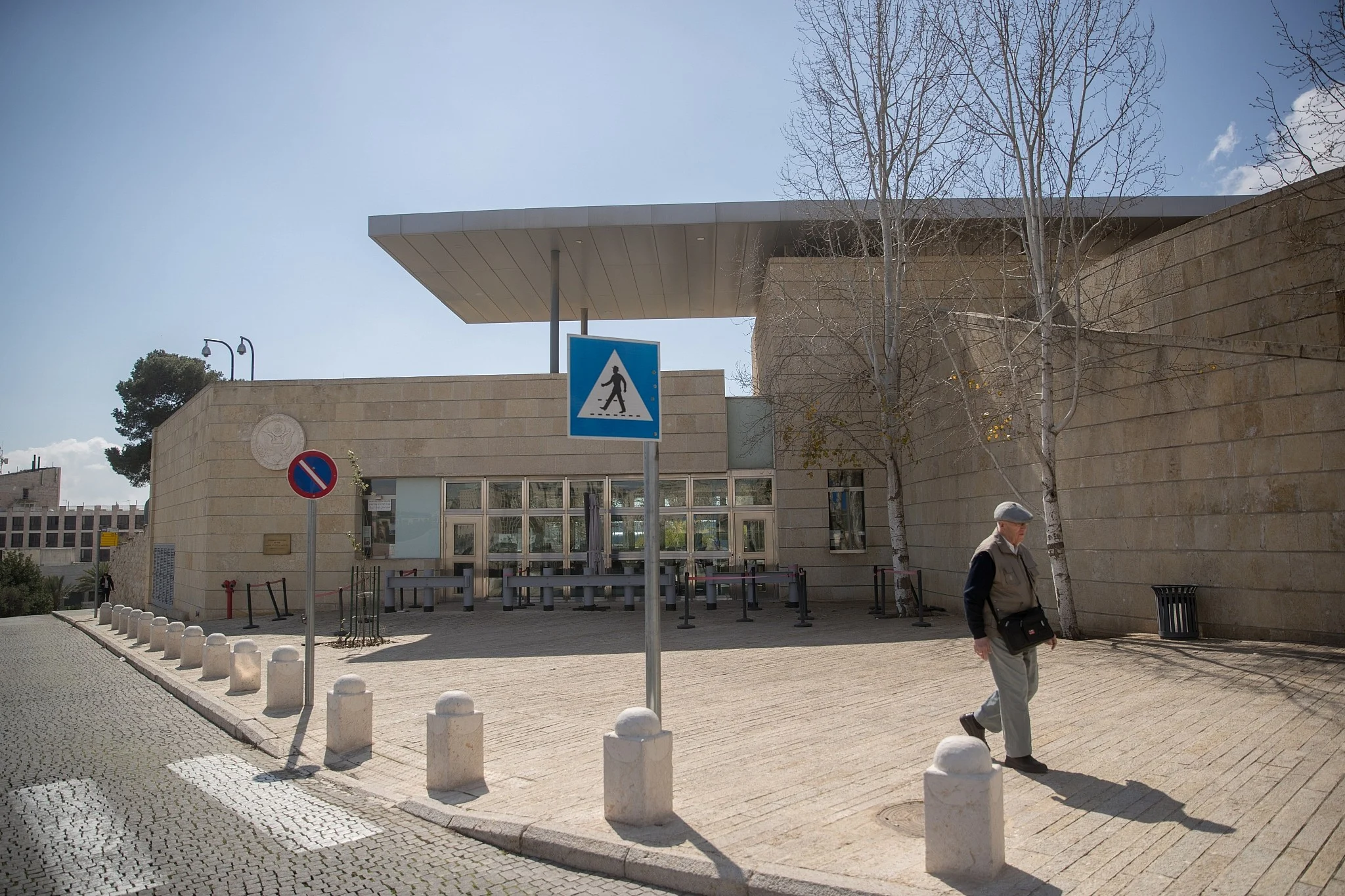 Amerika pritet që sot ta rihapë ambasadën në Jerusalem