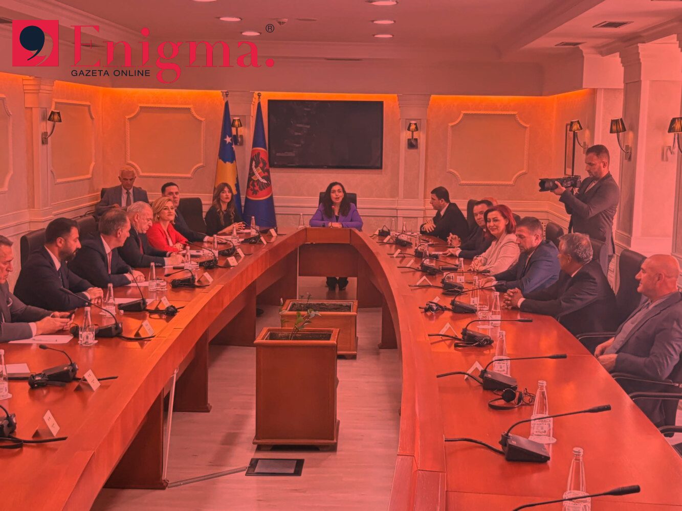 Kosova drejt “llugës” së re – Propozohen dy palë zgjedhje, “topi” tek presidentja