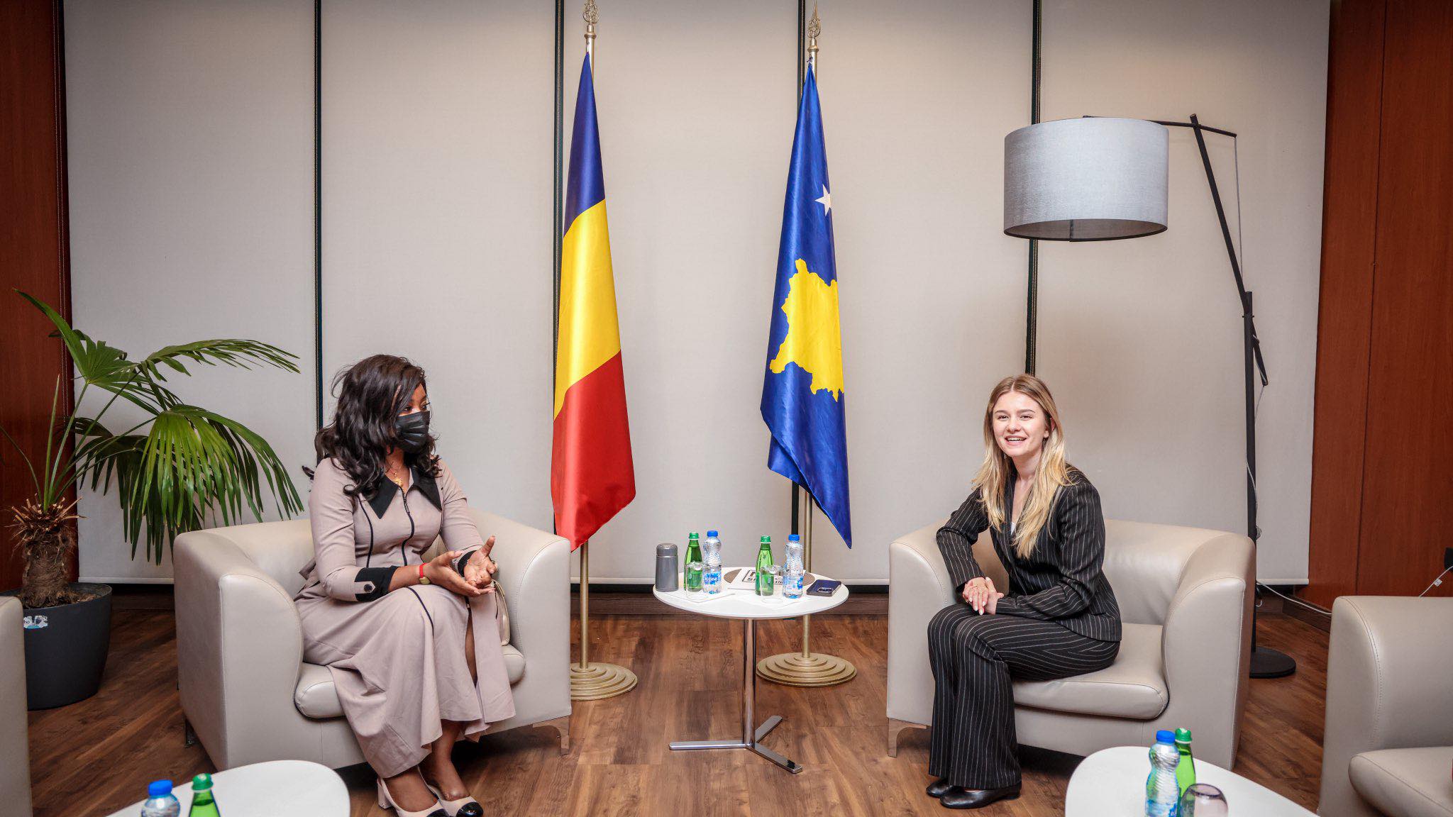 Ministrja e Çadit mbërrin në Kosovë
