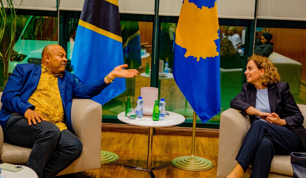 Ministri i Jashtëm i Tanzanisë vjen në Kosovë me ftesë të Presidentes Osmani