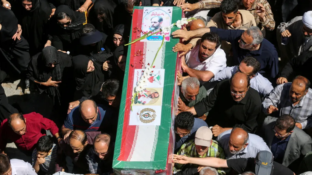 Nis funerali shtetëror për ushtarakët iranianë të vrarë në konfliktin me Izraelin