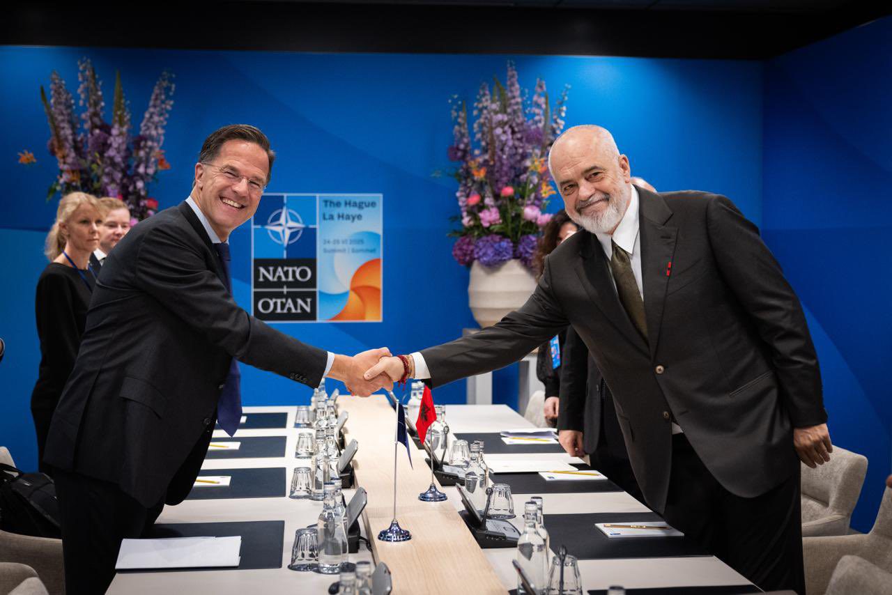 Rutte ndan detaje pas takimin me Edi Ramën