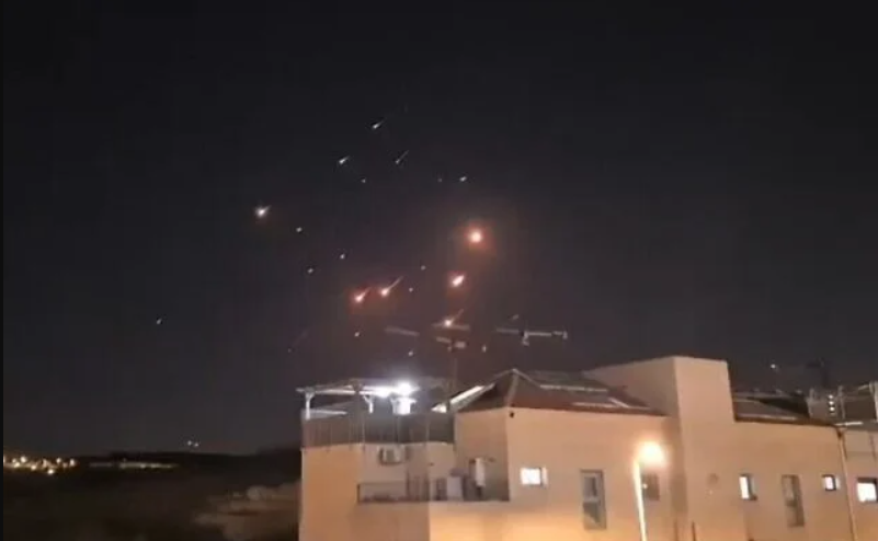 Raketa iraniane vrau një grua dhe plagosi 13 persona