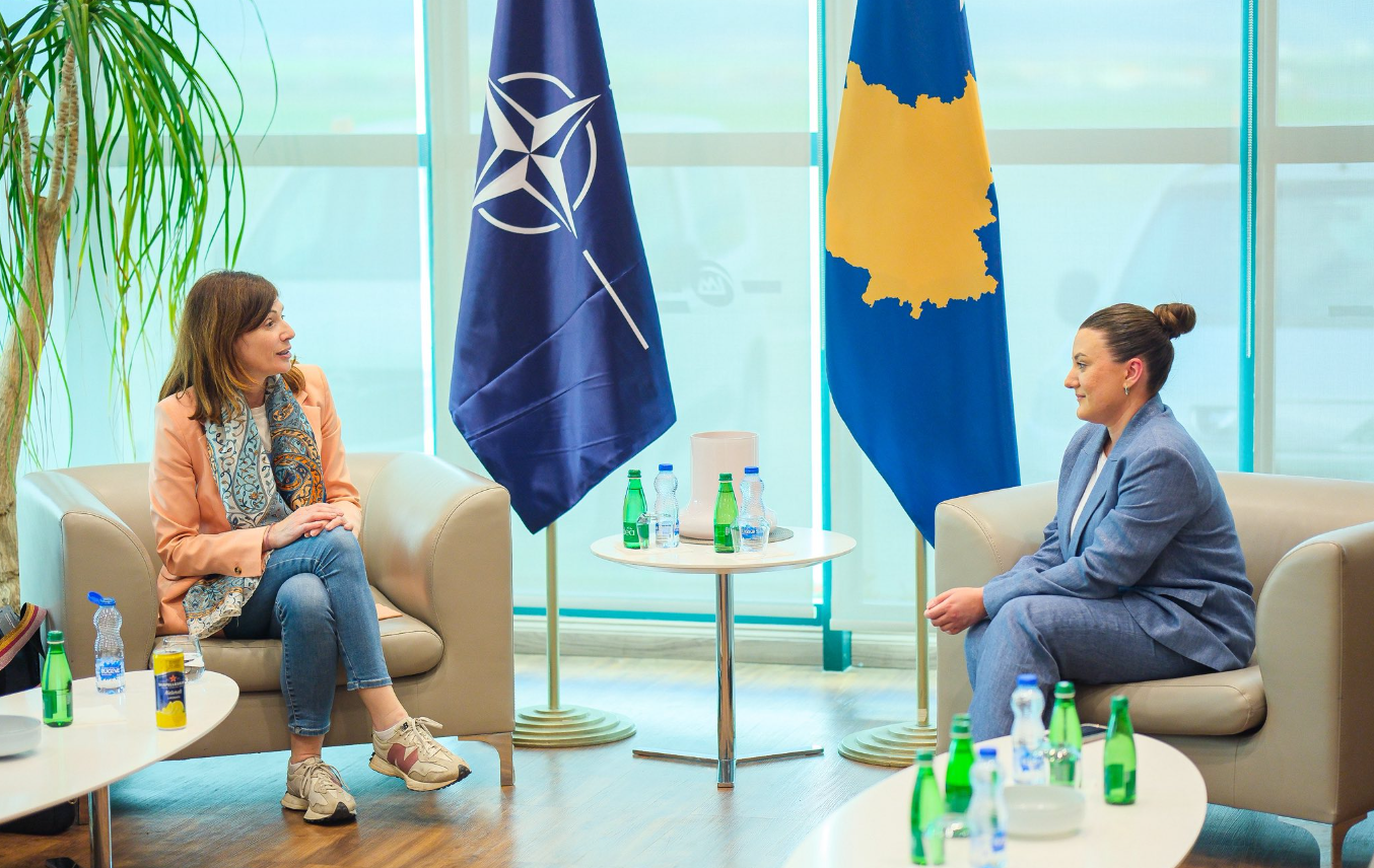 Në Kosovë vjen edhe Përfaqësuesja Speciale e Sekretarit të Përgjithshëm të NATO-s