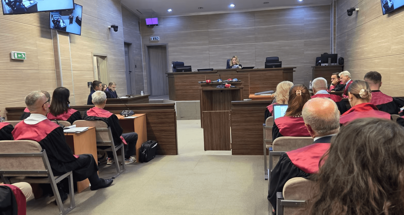 Mbahet seanca fillestare për masakrën e Mejës, në mungesë të të akuzuarve