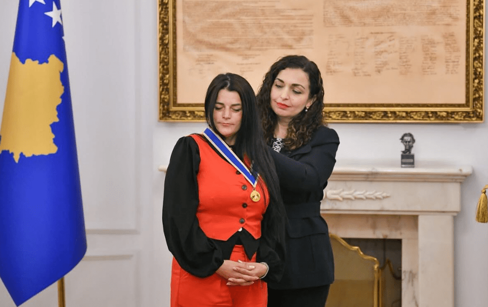 Osmani: Të mbijetuarat e dhunës seksuale u bënë simbol i forcës përballë krimeve të Millosheviqit