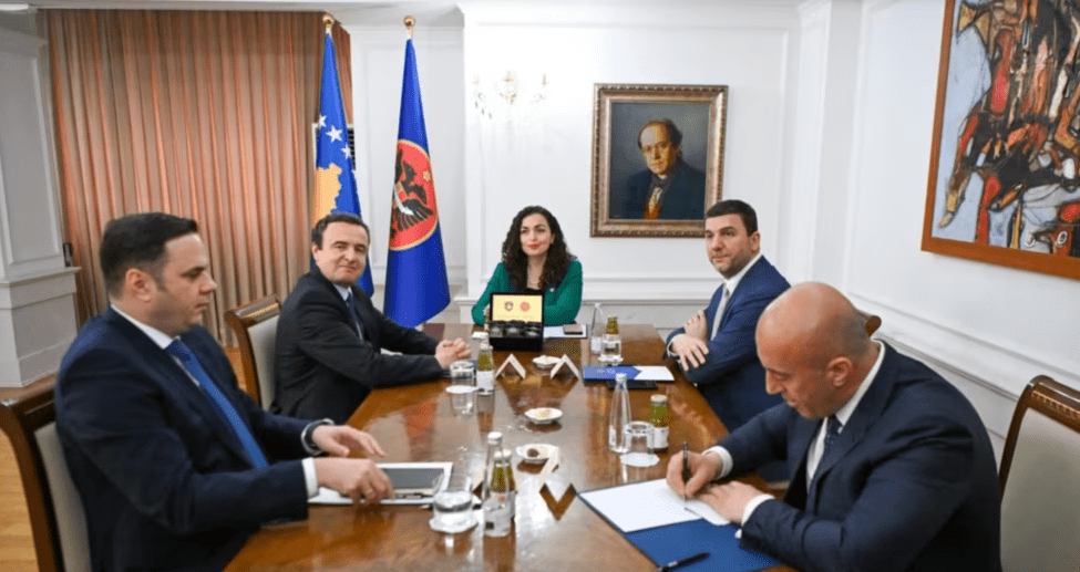 Osmani do i ftojë sërish në takim krerët politikë për ngërçin në Kuvend
