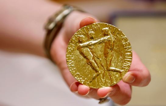 Kongresmeni amerikan nominon Trumpin për Çmimin Nobel për Paqen