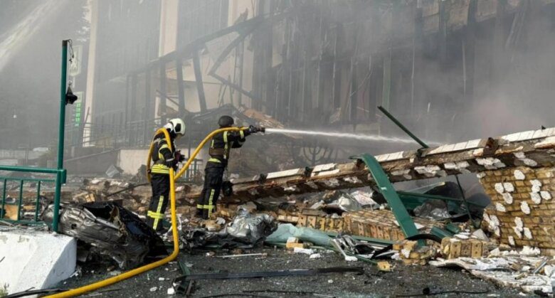 Rusia godet me dron ndërtesën 21-katëshe në Odesa, dy të vdekur e 14 të plagosur