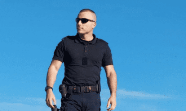 Flet babai i ish-policit që u arrestua në Serbi