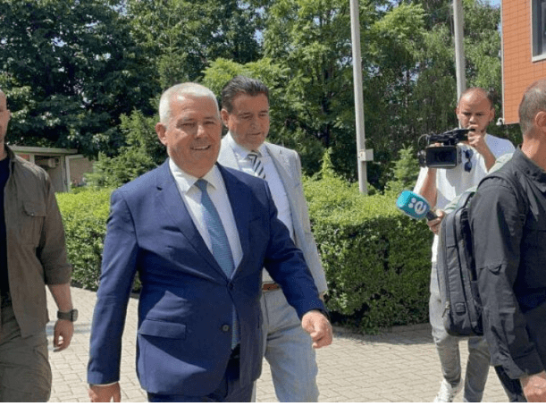Agim Bahtiri për planin e LDK-së: Nuk ia vlen hiç të lexohet