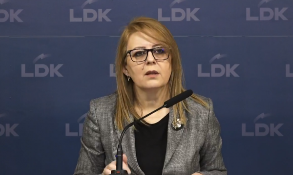 Bajrami, Kurtit: Mafia energjetike, korrupsioni dhe kapja e shtetit nuk lahen me patriotizëm të rrejshëm