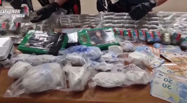Arrestohet “Tony Montana” shqiptar, e paketonte drogën me foto të Al Pacinos