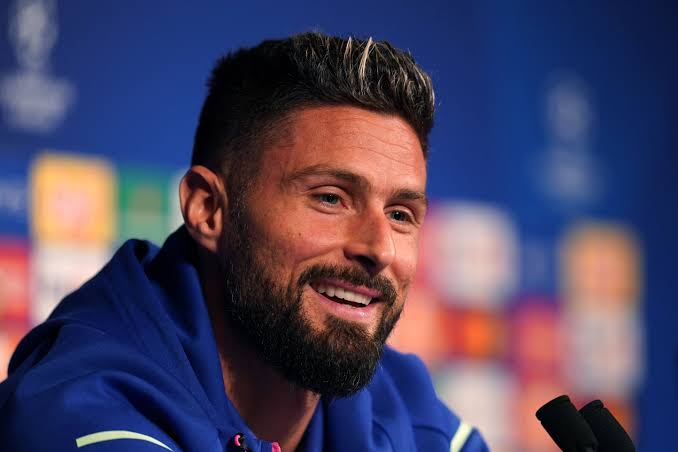 Olivier Giroud po rikthehet në Evropë, mund të bëhet bashkëlojtar me Edon Zhegrovën
