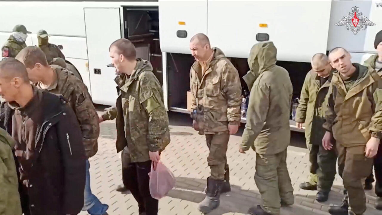 Rusia nis kthimin e mbi 1 mijë trupave ukrainase