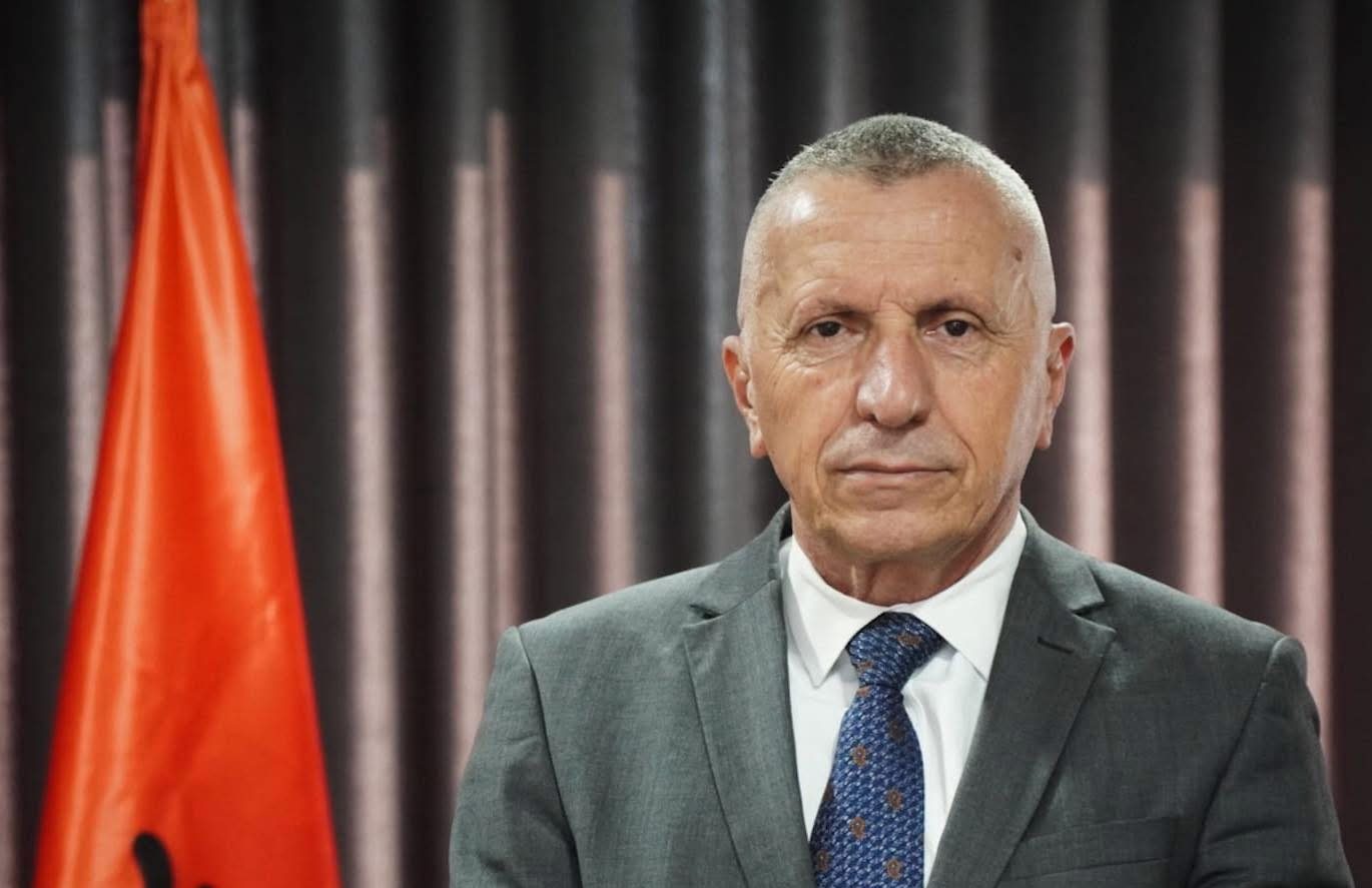 Shaip Kamberi bojkoton punimet në Parlamentin e Serbisë 