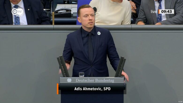 Deputeti gjerman: Serbia s’mund të kërkojë të drejta për serbët në Kosovë