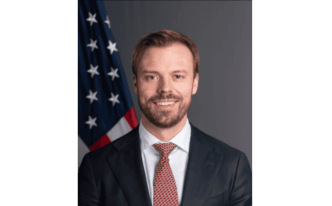Zyrtari i lartë amerikan sot viziton Kosovën, takohet me liderët e partive politike