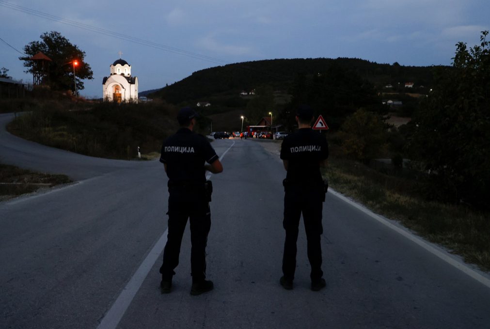 Pas Merdarës, serbët bllokojnë edhe rrugën drejt Jarinjes