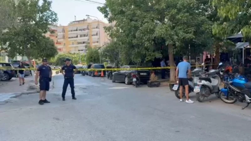 Të dyshuarit për plagosjen në Sarandë janë vëllezër