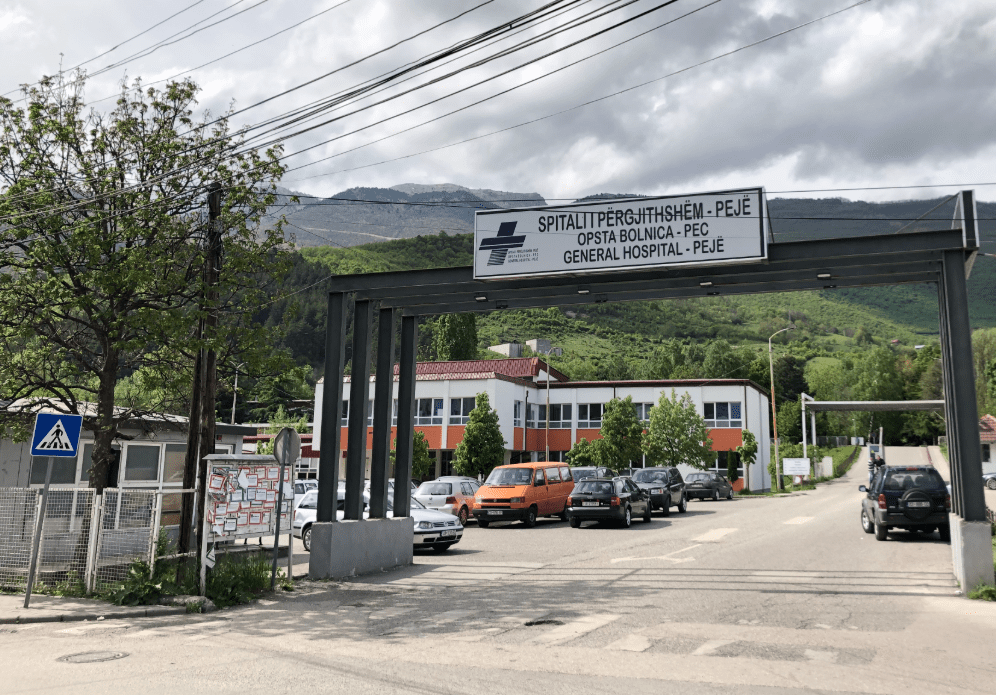 “Të varur nga aparaturat”, kjo është gjendja e dy të aksidentuarve në Pejë