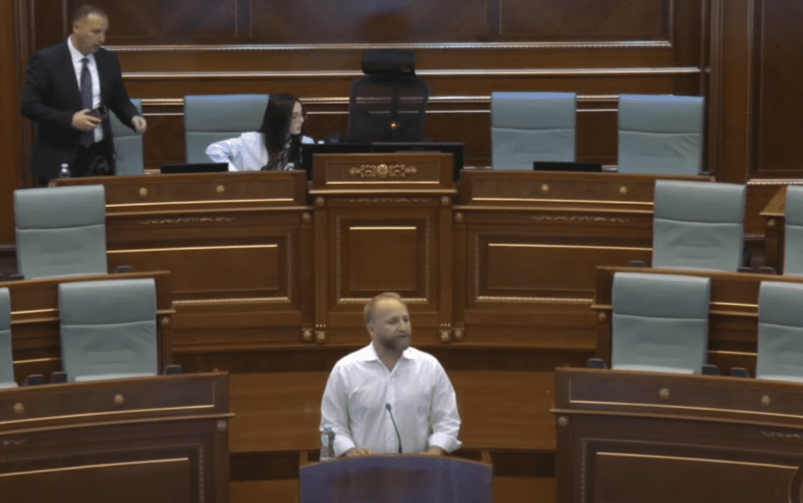 Zhvillim i ri – në foltore del edhe Tahiri i PDK-së