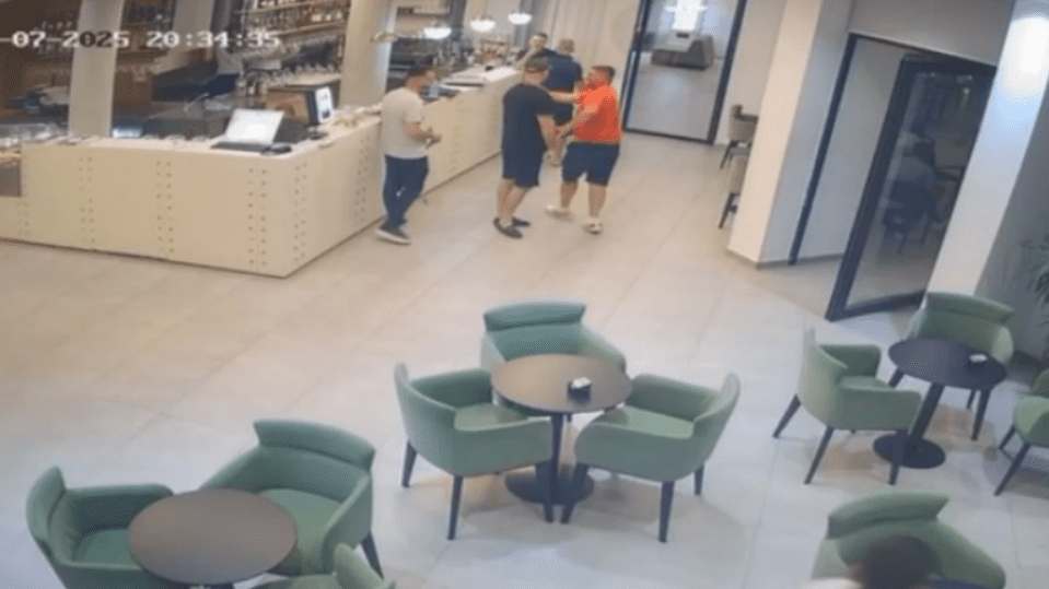 Sulmi i policit ndaj kamarierit në Vlorë, Rama kërkon përjashtimin e tij nga institucioni