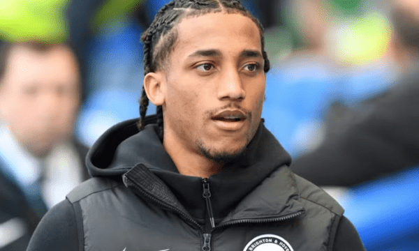 Chelsea nënshkruan me Joao Pedron