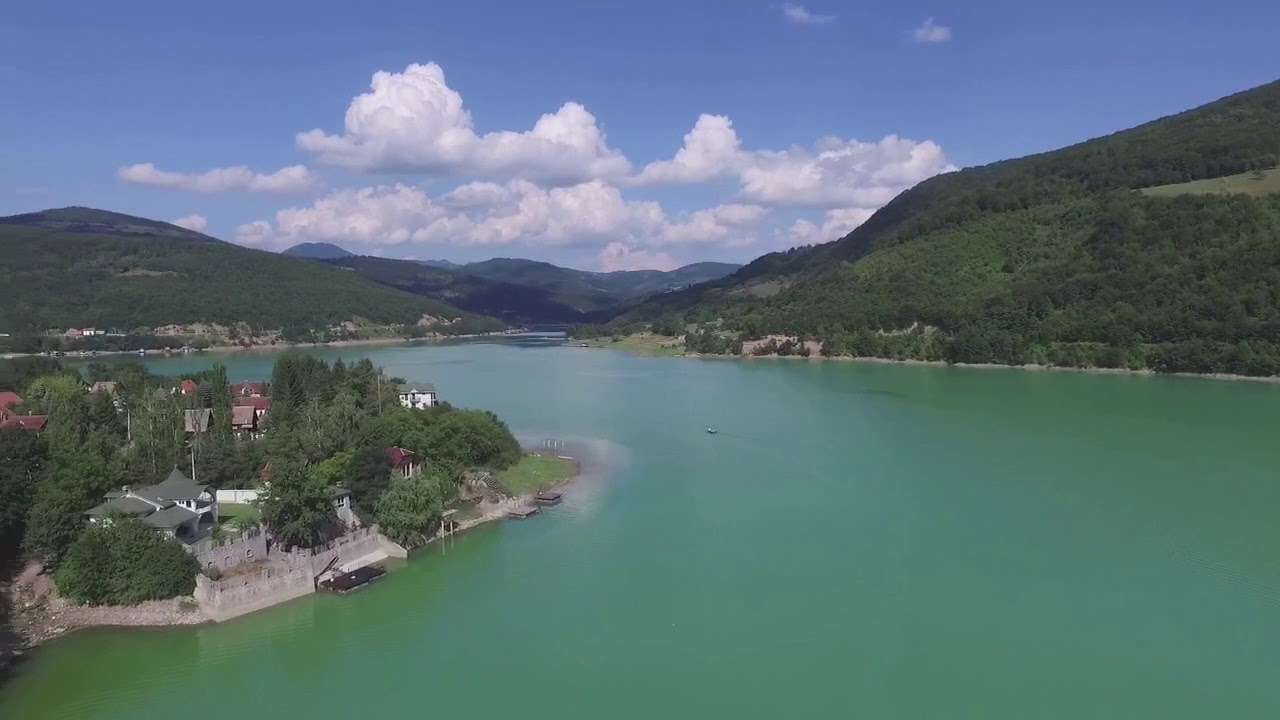 Vazhdojnë kërkimet për trupin e pajetë të mërgimtarit që ra në Ujman