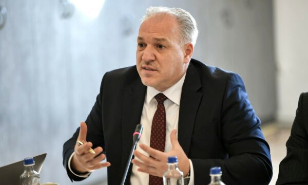 Publikohet dosja e Prokurorisë ndaj ministrit Damka dhe sekretarit Kamberajt
