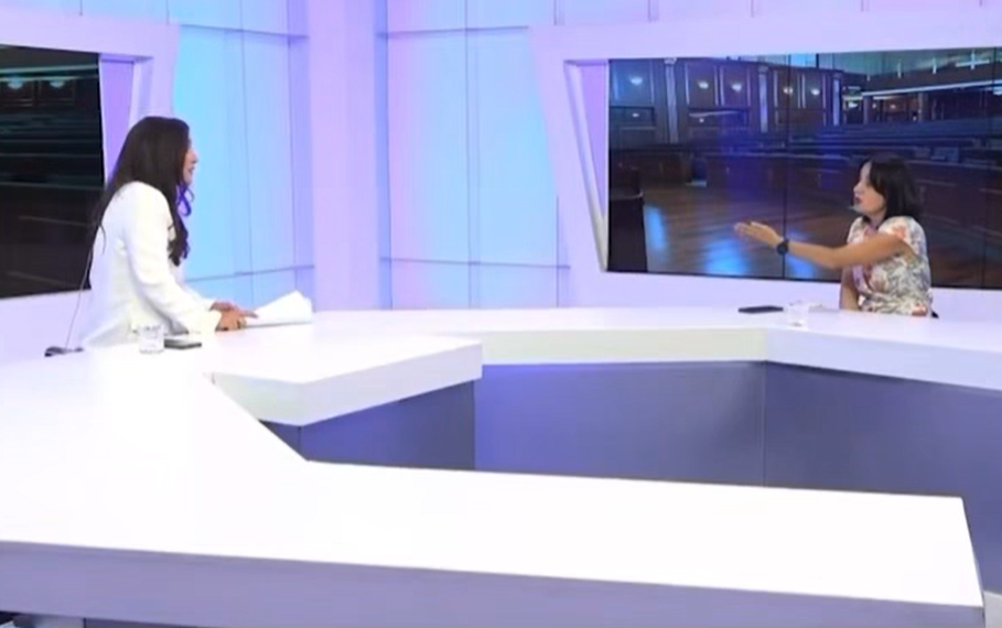 Pacolli nervozohet në studion e RTK-së, kapet me gazetaren se e pyeti për dajën e vëllain
