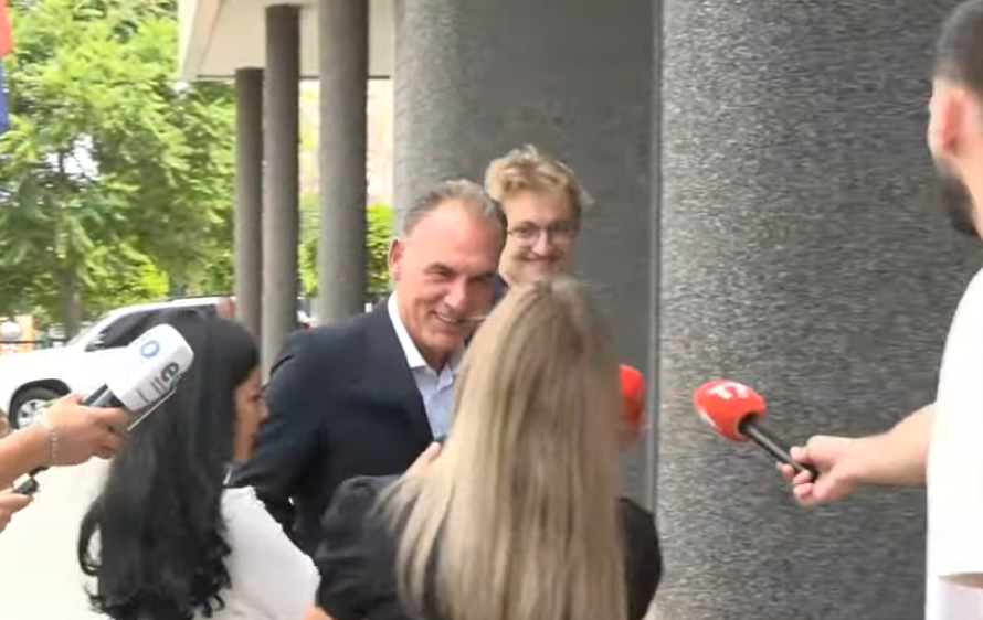Limaj: Ende nuk jam takuar me Kurtin