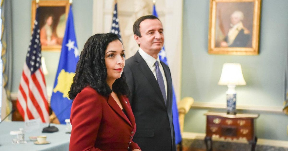 Osmani fton kryetarët e partive në takim, kjo është përgjigja e Kurtit