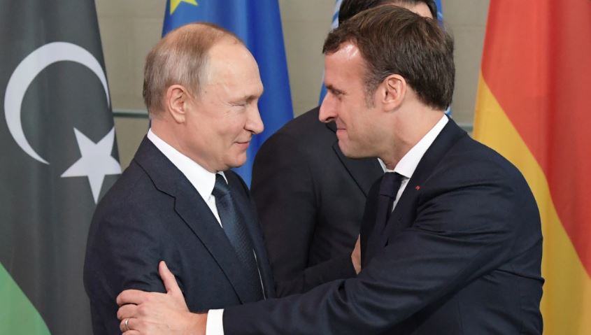 Putin biedon me Macronin: Perëndimi shkaktar i konfliktit në Ukrainë