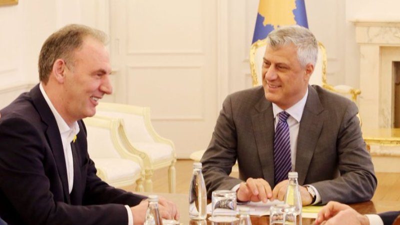 Limaj flet për intervistën e Thaçit: Ai foli shumë, kush e kupton – e kupton